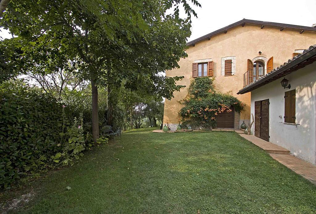 Casale Del Monsignore สโปเลโต ภายนอก รูปภาพ