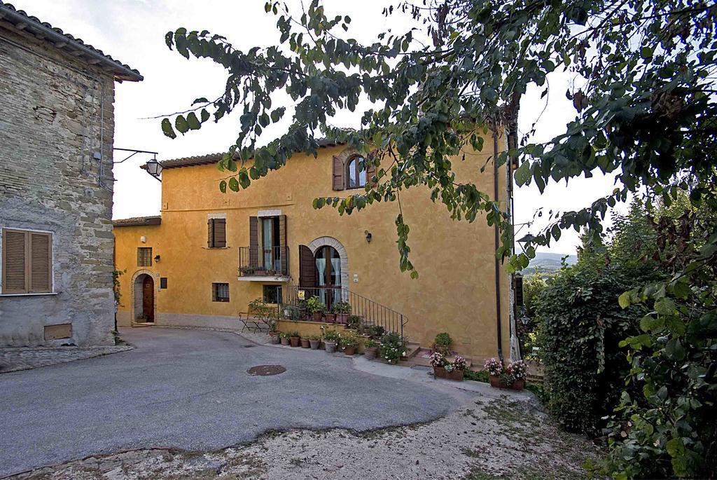 Casale Del Monsignore สโปเลโต ภายนอก รูปภาพ
