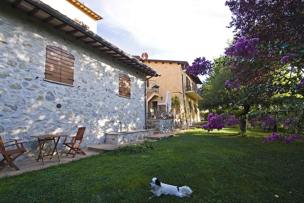 Casale Del Monsignore สโปเลโต ภายนอก รูปภาพ