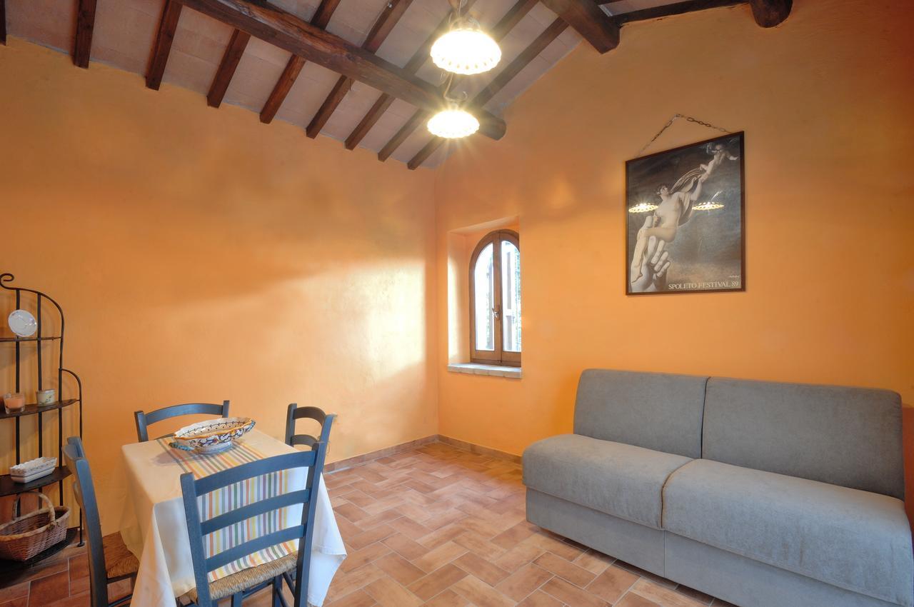 Casale Del Monsignore สโปเลโต ภายนอก รูปภาพ