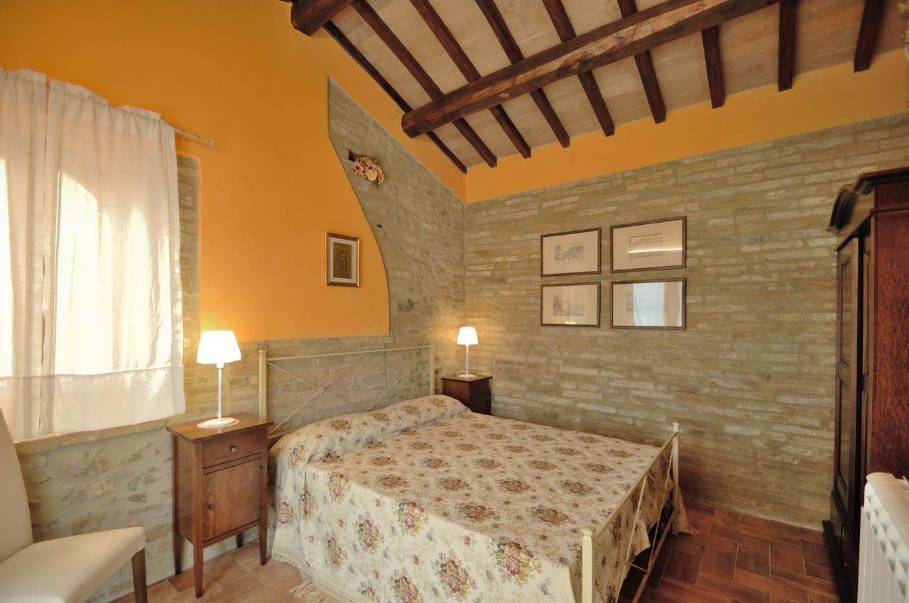 Casale Del Monsignore สโปเลโต ภายนอก รูปภาพ